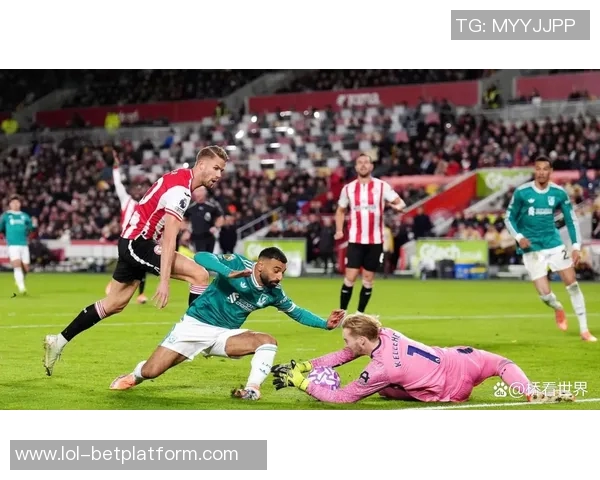 意甲激战利物浦逆转曼联补时绝杀引发争议判罚全场沸腾