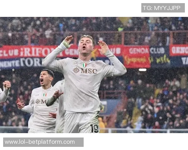 友谊赛精彩回顾：那不勒斯小胜拜仁点球大战引发全场热烈反响